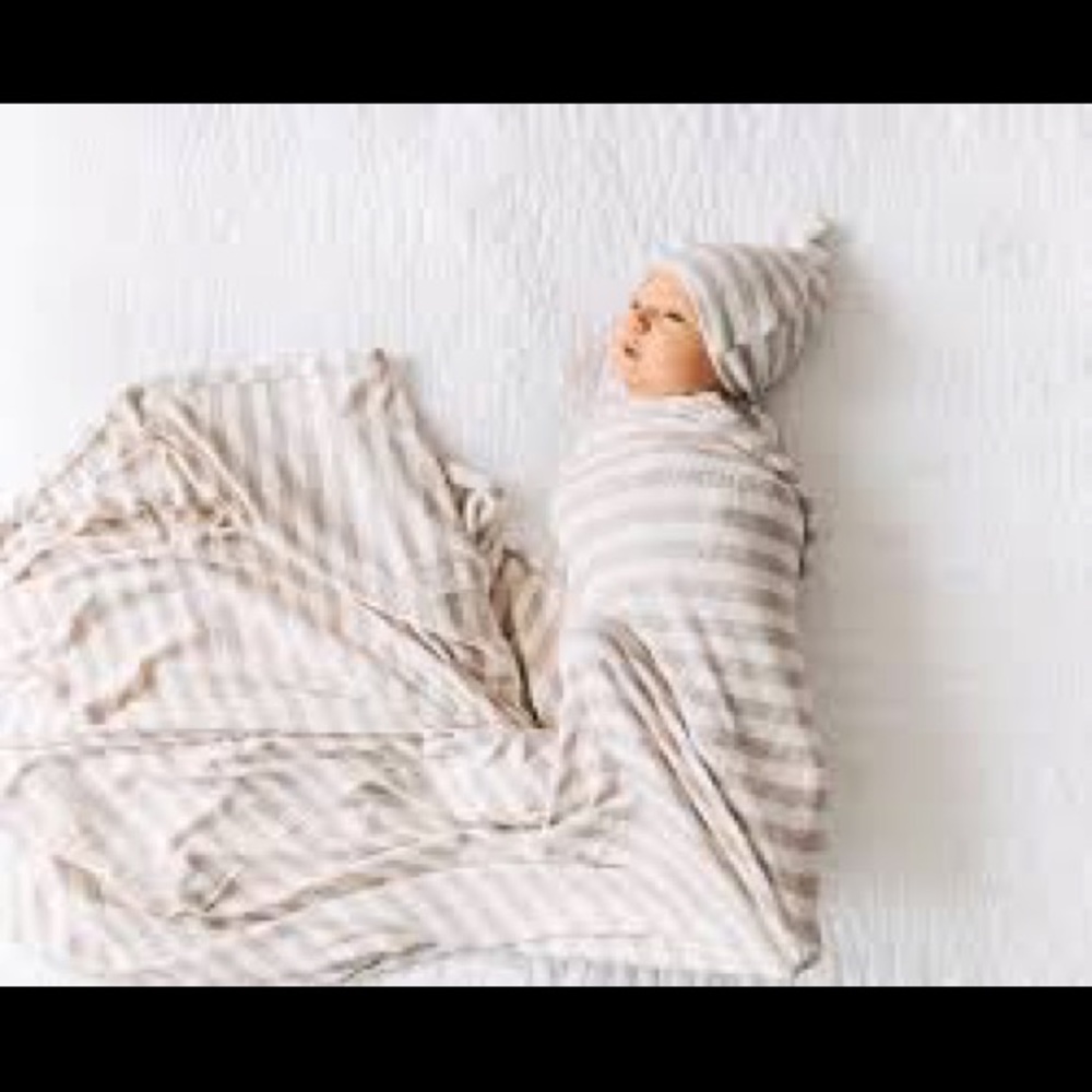 NWOT Lou Lou and Company Morgan Ribbed Essential Newborn Bundle (Hat)